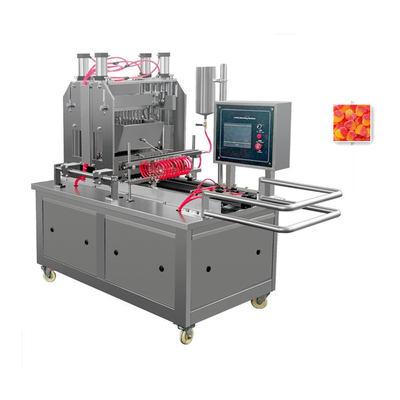 Machine de fabrication de bonbons à la gelée douce à la gomme semi-automatique 50 kg/h en 1900*900*1620 mm Taille